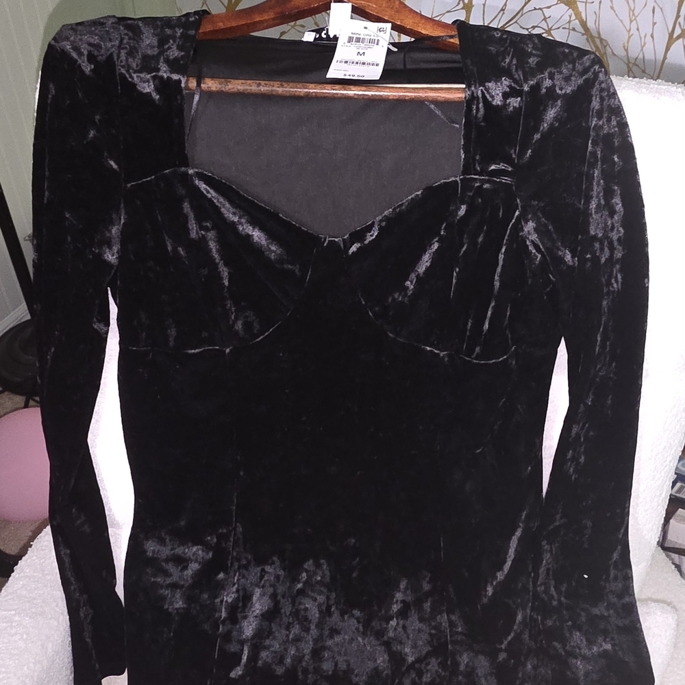 Elegant Black Long Sleeve Dress